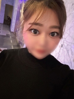 めちゃめちゃ可愛い子来ちゃいましたよ〜っ★
22歳のぴっちぴち娘が急遽入店でございますっ!!!
148cmと小柄なミニマム系の体に一際目立った爆乳Gカップ★
両手でも隠しきれないその迫力はまさに圧巻です!
揉み応え満点なGカップのパイオツに揉んで挟まれ大興奮間違いなしっ!
見た目は今ドキの可愛い女の子ですが、礼儀正しく愛嬌もた〜〜っぷり★
クリクリのお目目に整った可愛らしいお顔立ち♪
大人っぽい雰囲気とまだ幼い雰囲気を兼ね揃えたキュートなぽちゃ娘でございますっ!
純真無垢な愛くるしい笑顔は堪らなく可愛いすぎますっ!
若くてスベスベなお肌はずっと触っていたくなっちゃう程綺麗なんです^^エッチな事に関しては・・・もう大人です♪
ベッドの上でこんなカワイイ女の子に、こんなにも可愛い声であえがれてしまうと、男なら誰しもがもう…萌え萌えキュ〜ん★でございますよ!
こんな女の子とあんなことやこんなことが出来ちゃう貴方様が羨ましいっ!!
ぜひ彼女と極上で濃厚な時間をめいっぱいご堪能くださいませ〜〜〜^^★
※プレミアちゃんこの為、プラス1000円となります。
※割引適用は、80分コース以上からです。
可能OP
ローター○
電マ×
バイブ×
聖水○
顔射△
ごっくん×
即尺×
写メ2枚○
アナル舐め○
オナニー鑑賞○
3P○
お食事デート○
ご自宅○
ビジホ○
外国人○