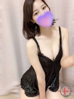 【名古屋痴女性感フェチ倶楽部】
※特別指名料3000円スタイル抜群の美乳痴女♪『ゆずき』さんのご紹介です。綺麗で艶のある黒髪に、男好きするような整ったボディーラインキレイな形のDカップの美乳を持つ彼女。そんな彼女から密着されながらのプレイはスベスベのきめ細かな肌に身を委ねたくなるようなそんな快感に包まれ、天にも昇れるような気持ちに虜にならない男性は、いないことでしょう彼女男性を優しく攻めるのが好きとのことで…彼女によって前立腺を始めとし、全身で感じる身体にされてしまうことでしょう…【可能プレイ】★は得意プレイになります手コキ焦らしフェチプレイ寸止め ★前立腺マッサージ★耳舐め★足コキフェザータッチ男の潮吹きリップサービス顔面騎乗聖水指フェラ全身リップ焦らしアナル開発変態プレイフェザータッチソフトタッチアナル開発アナルマッサージペニスバンドローション拘束乳首責め亀頭責めアナル責め乳首責め淫語責め3点責め4点責め睾丸責め疑似S〇Xいちゃいちゃプレイ密着プレイ羞恥プレイソフトにプレイストーリープレイコスチュームプレイ唾液プレイ恋人プレイ焦らしプレイ【個人アイテム】ローター ◯パール ◯ペニスバンド ◯前立腺 ◯エネマグラ ◯マスク ◯コスチューム ◯パンスト ◯